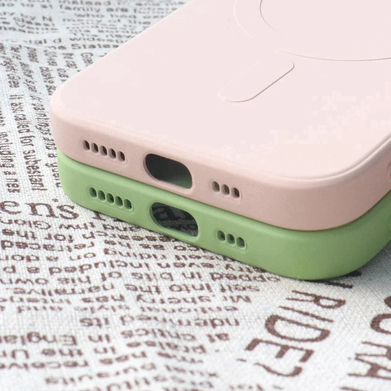 iPhone 15 Pro Max MagSafe Silikon Case Rosa - MIZO.at