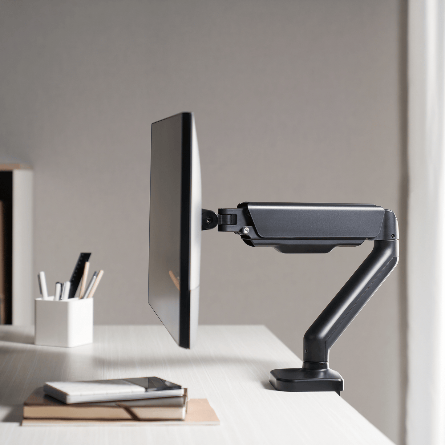 Monitor Halterung 17-32 Zoll Tischklemme VESA Arm verstellbar - MIZO.at