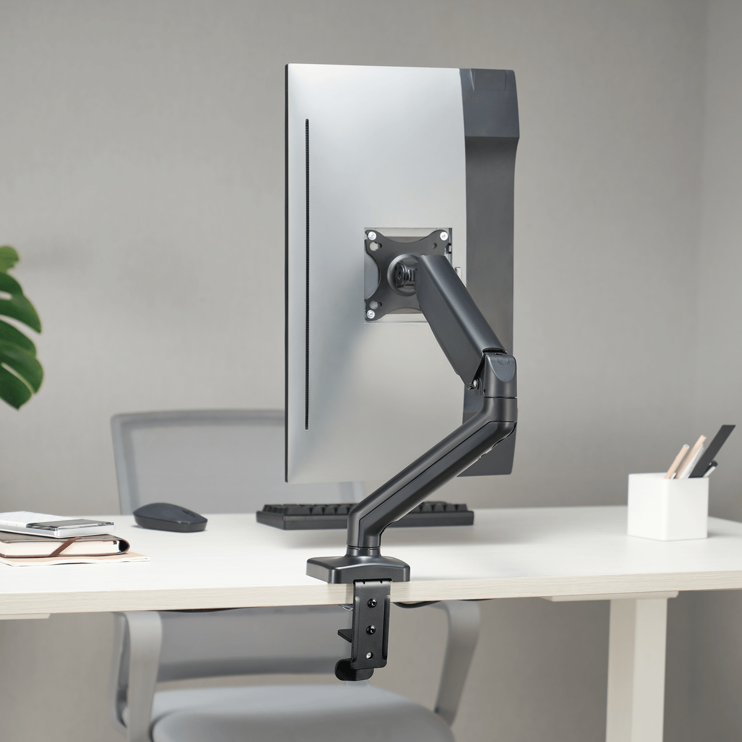 Monitor Halterung 17-32 Zoll Tischklemme VESA Arm verstellbar - MIZO.at