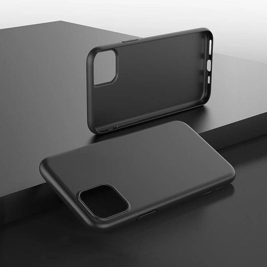 Flexible iPhone 14 Pro Case Schwarz – Soft TPU Gel Schutzcover Premium - MIZO.at