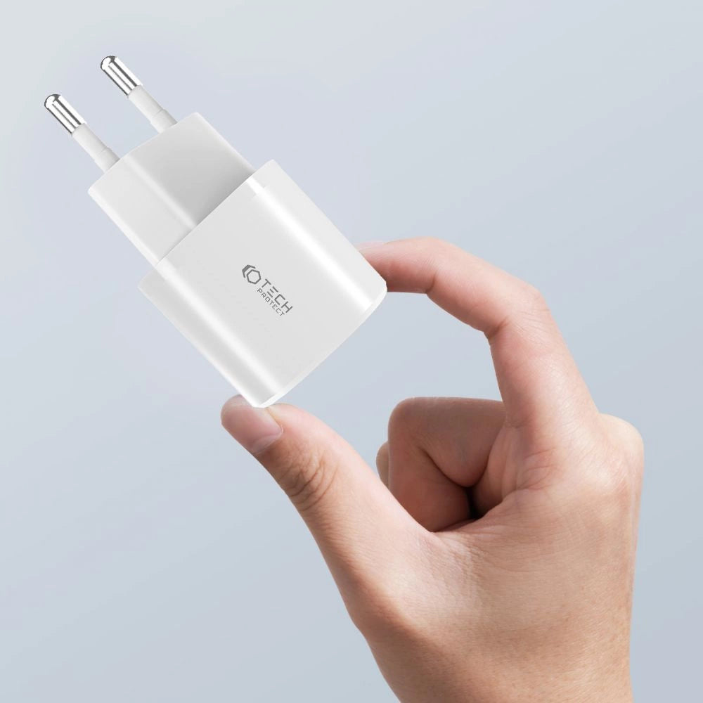 Tech-Protect C20W Mini Charger | USB-C PD 20W & USB-A QC 3.0 | Black - MIZO.at