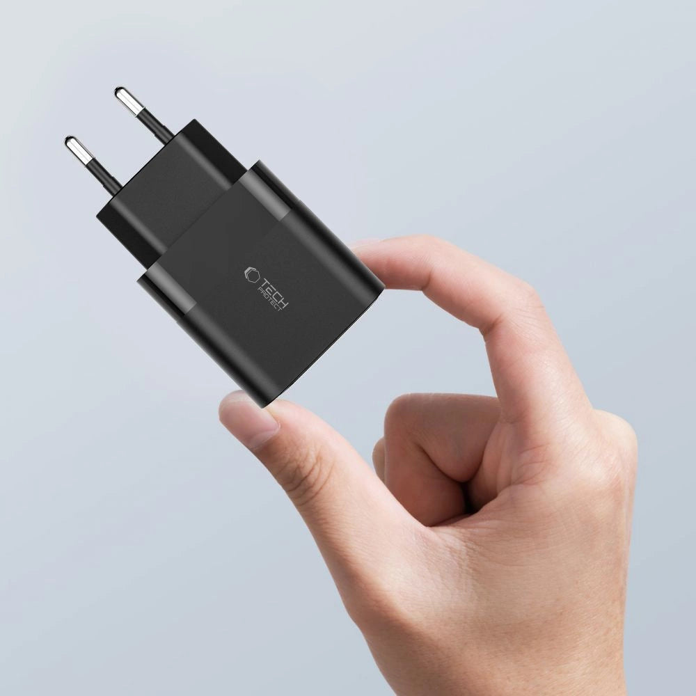 Tech-Protect C30W Charger | USB-C PD 30W & USB-A QC 3.0 | Black - MIZO.at